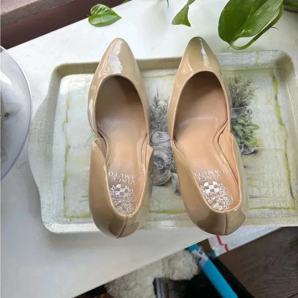 Vince Camuto Tan Pumps 8